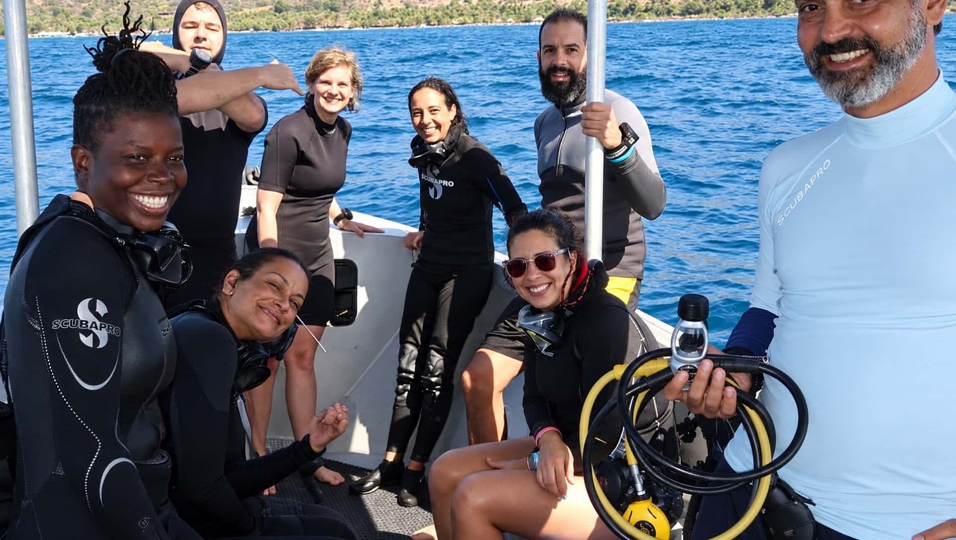 Shore Dive: House Reef, photo 2 of 2