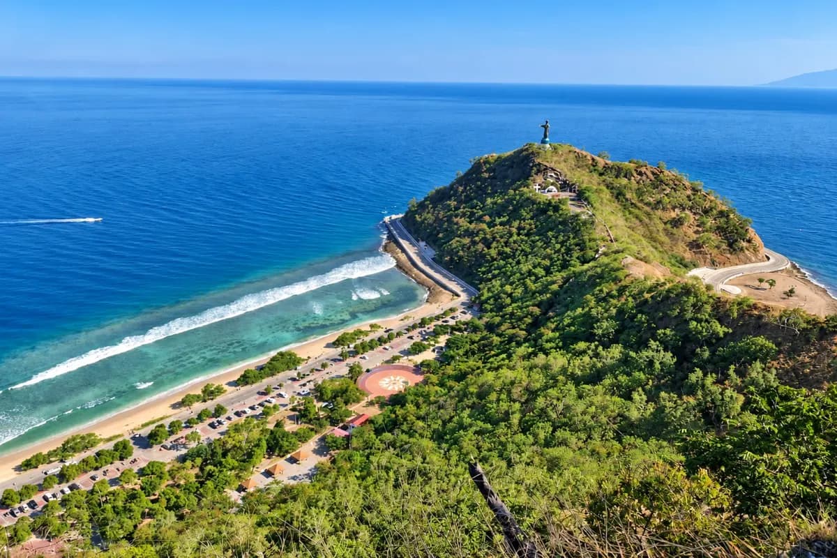 The Cristo Rei headland and its beaches from above