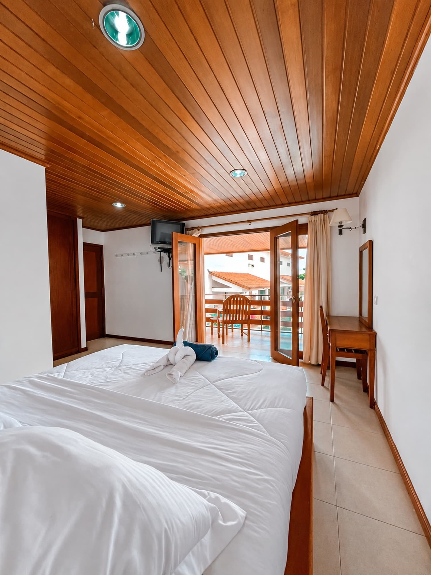 Arbiru Beach Resort: One-Bedroom Apartment, photo 1 of 10