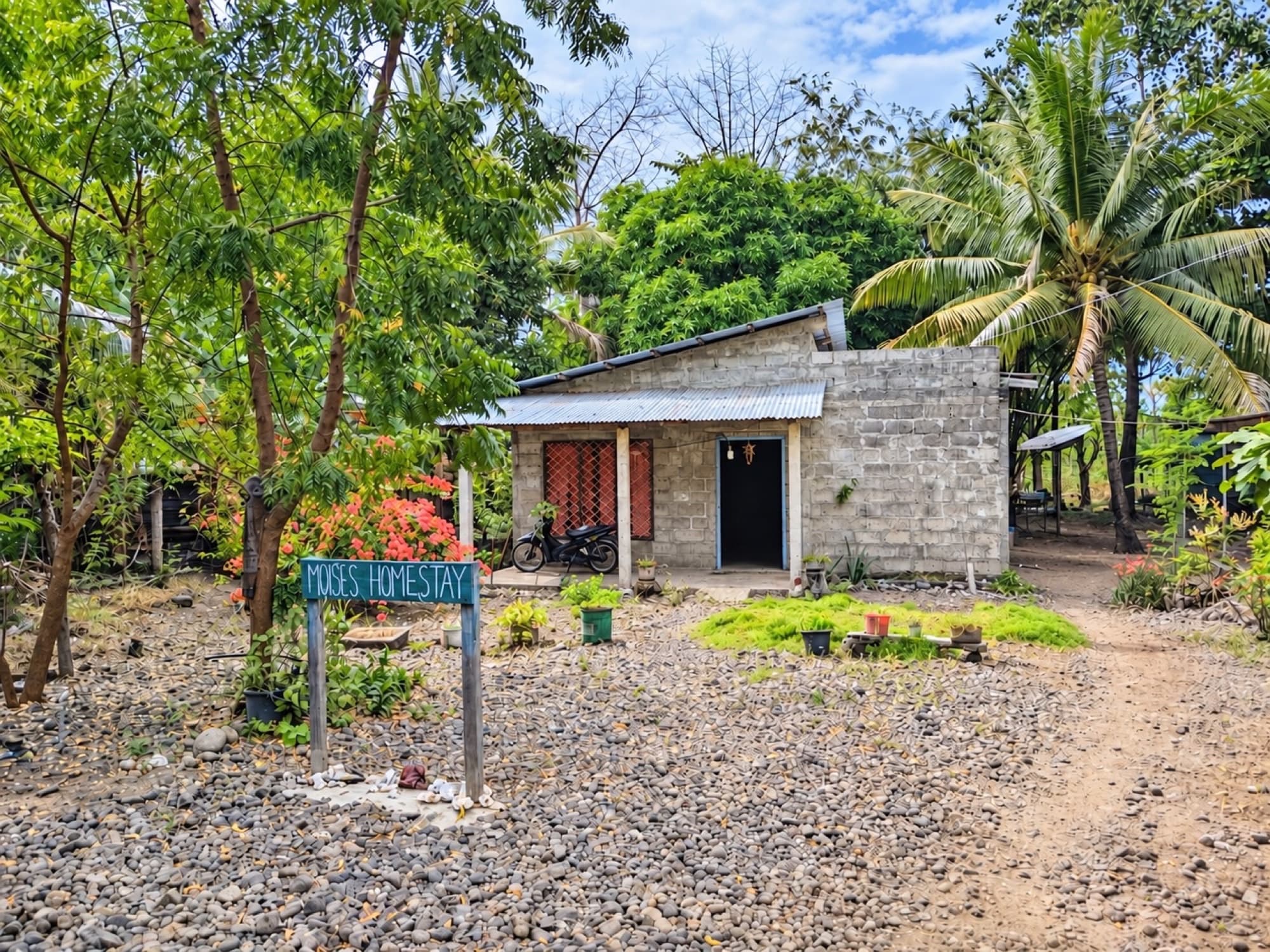 Moises Homestay (1/3)