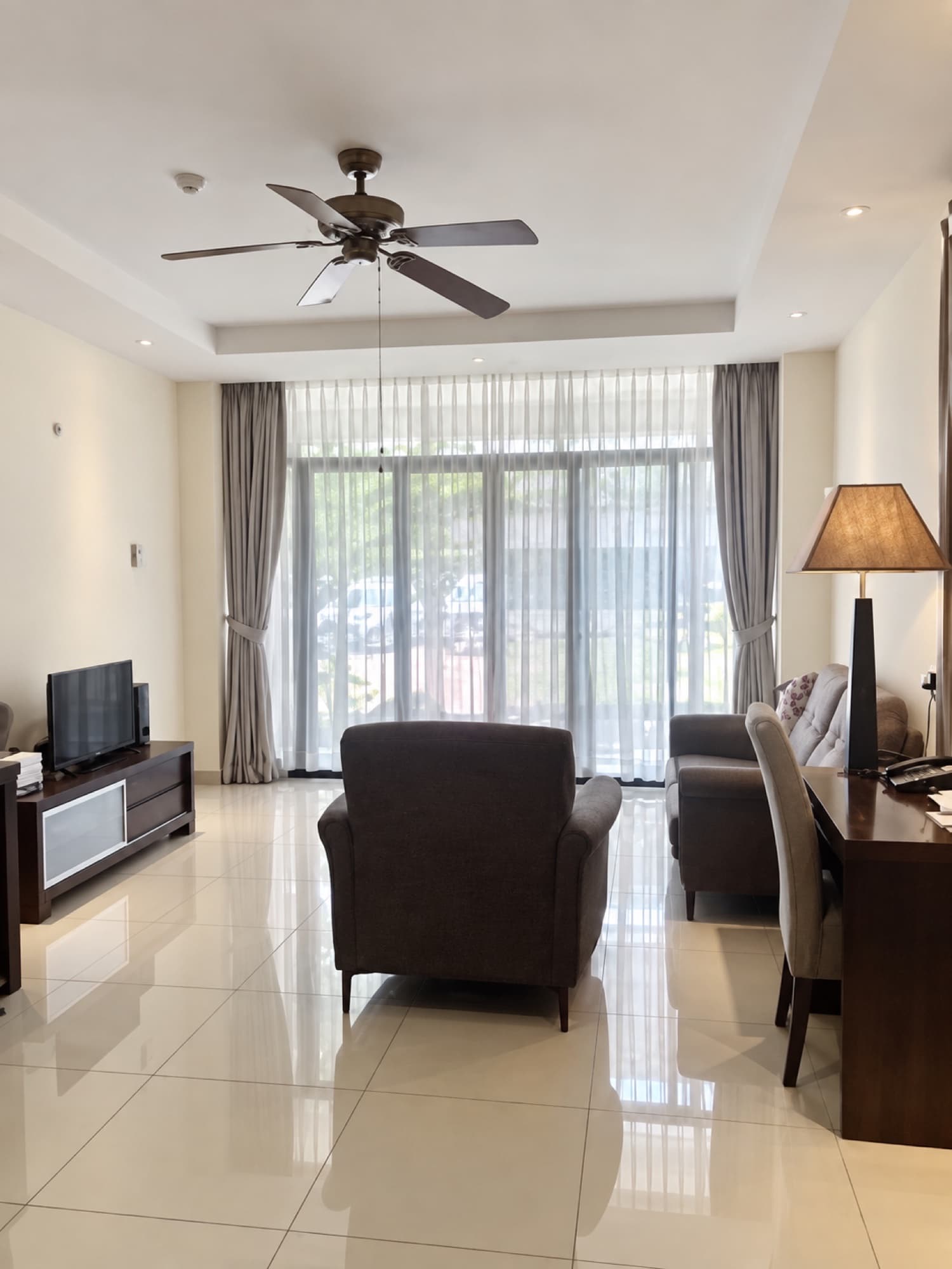 Palm Beach Hotel: One-Bedroom Apartment with Balcony, photo 1 of 4
