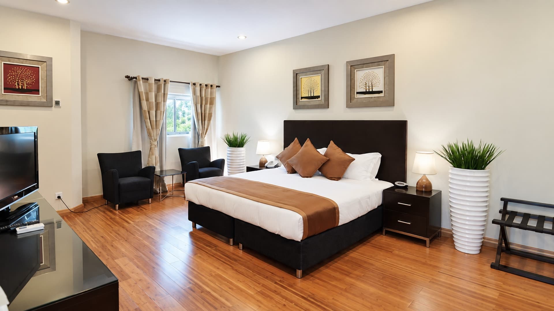 Timor Plaza Hotel & Apartments: Junior Suite, photo 1 of 5