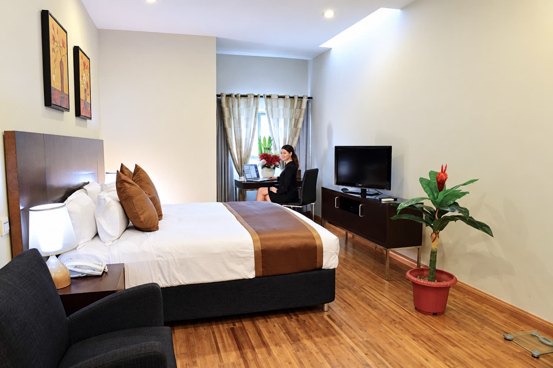 Timor Plaza Hotel & Apartments: Small Double Room, photo 1 of 4